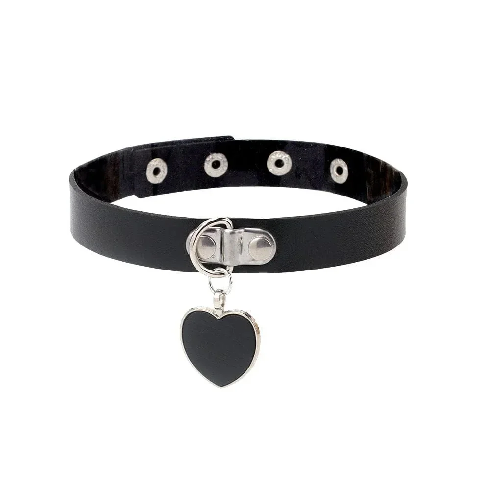 Black Heart Choker Necklace Gothic Punk Faux Leather Collar Adjustable Snaps